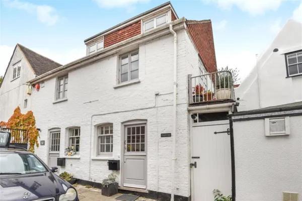 Stylish Cottage With Quay And River View リミントン エクステリア 写真